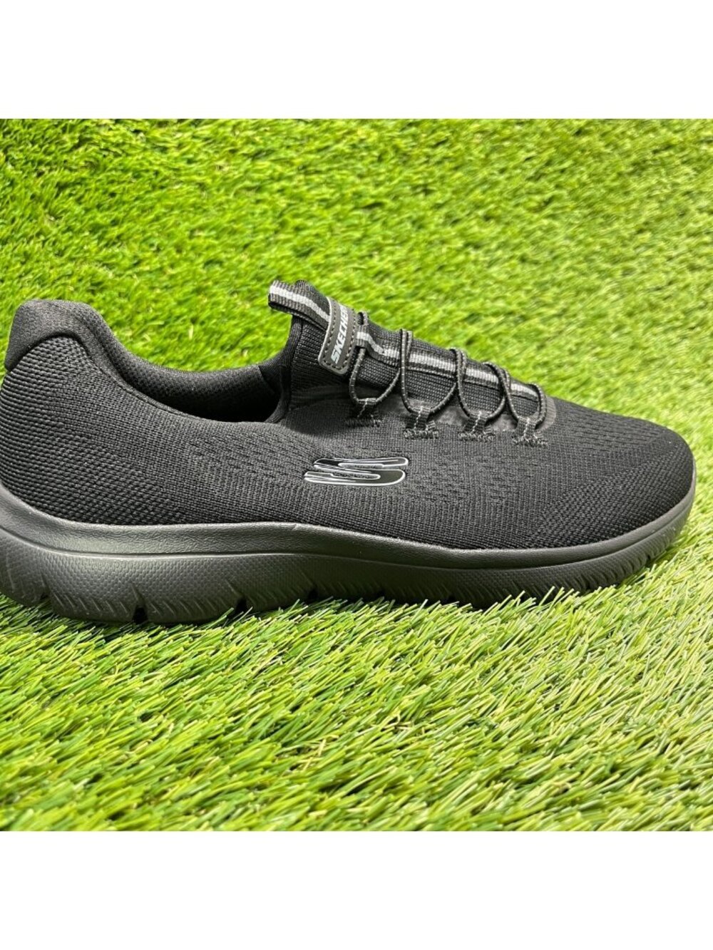 Skechers Summits-Radiant Flow Womens Size 8 Black Running Walking Shoes Sneakers
